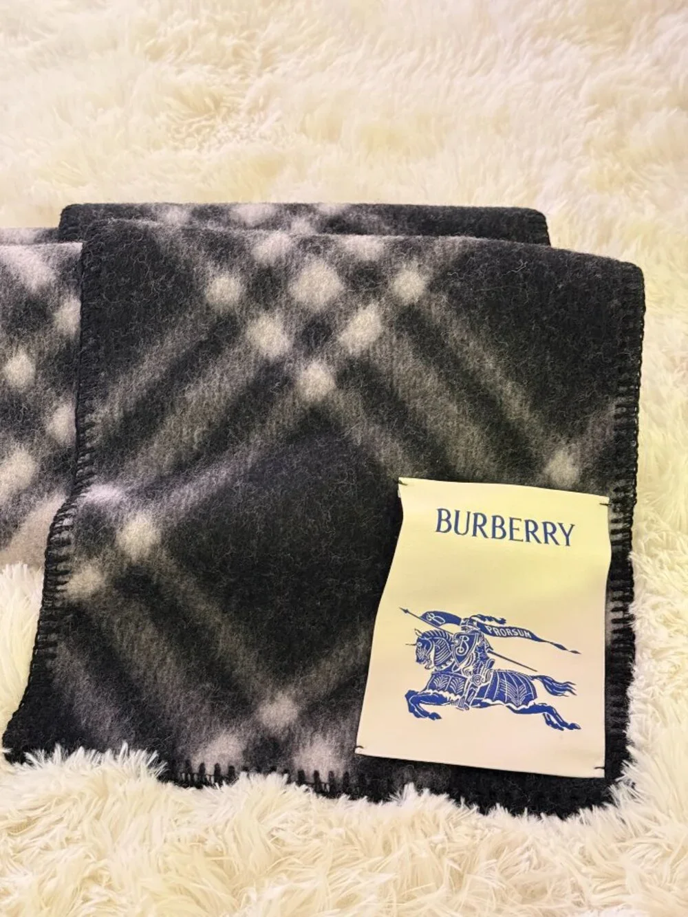 Burberry Black Check Wool Scarf Classic Nova Check Unisex Soft | MSRP $645 - Picture 7 of 14